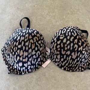Victoria’s Secret bra size 38 DD